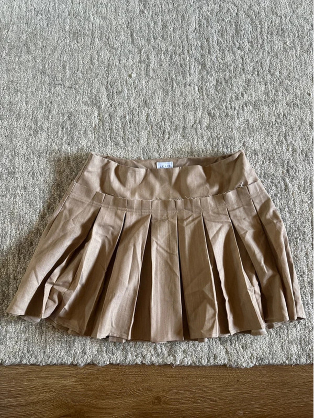 Le Lis Women’s mini skirt size M